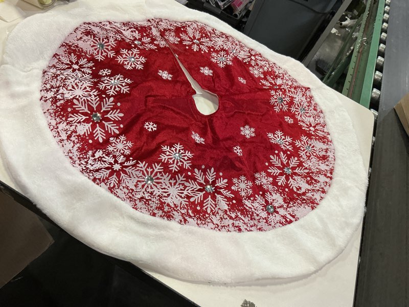 Condition photo showing Good Condition for GMOEGEFT Christmas Tree Skirt 32 Inches Red Velvet with Snowflakes Xmas Decorations Holiday Decor 32 inch Velvet with Faux Fur