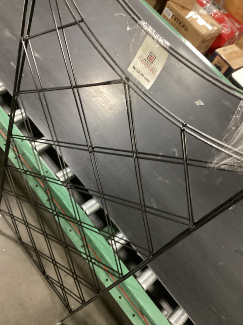 https://lotting-media.assets.bidfta.com/lotting_8f7b2f04-ec3b-45ba-9e0a-72fab69e38a6