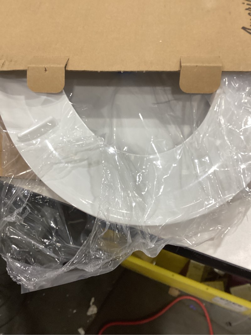 Condition photo showing Good Condition for Toilet seat