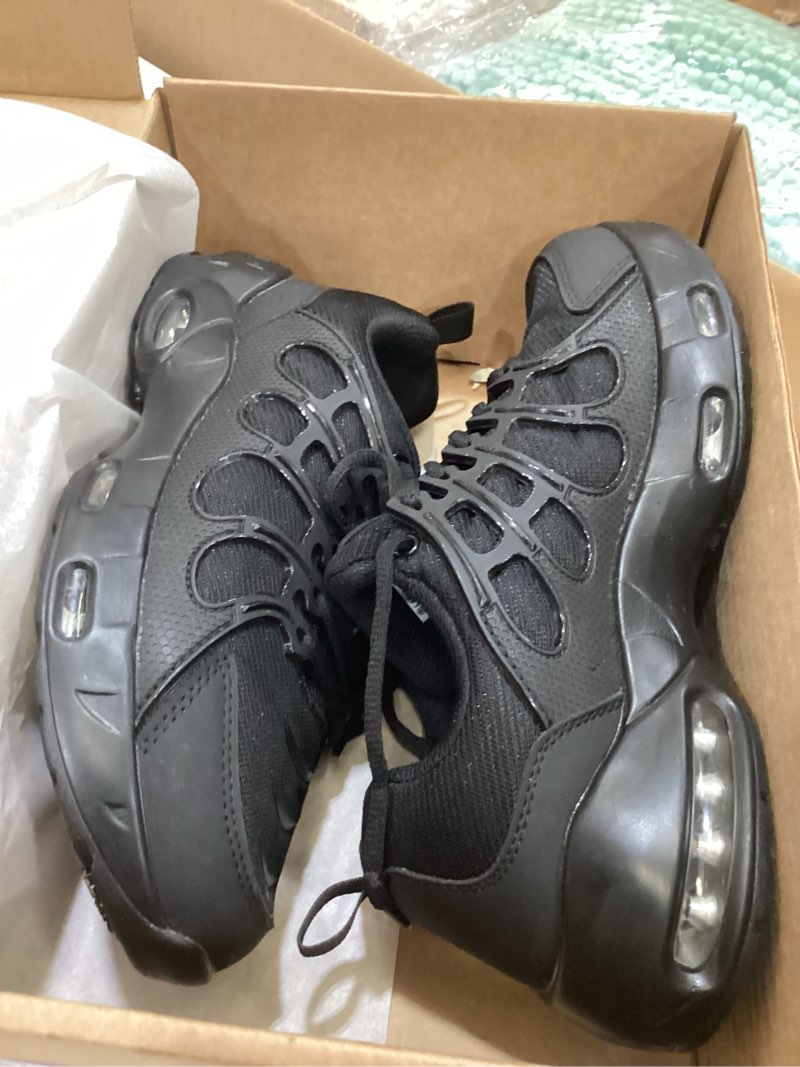 Condition photo showing Good Condition for larnmern non slip work shoes for women slip resistant casual sneakers comfort walking womens chef kitchen food service breathable wide width 9 black