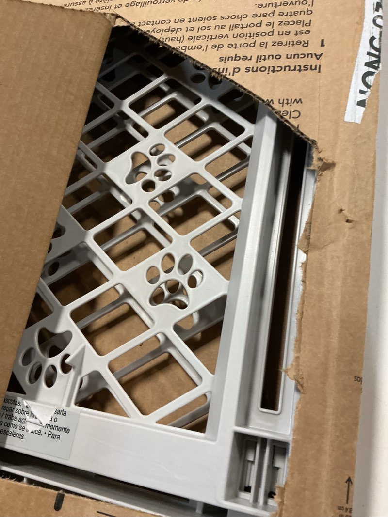 Condition photo showing Good Condition for mypet north states paws portable pet gate: 26-40" wide. pressure mount. no tools needed. made in usa. dog gate 23" tall, expandable, durable dog gates for doorways, light gray