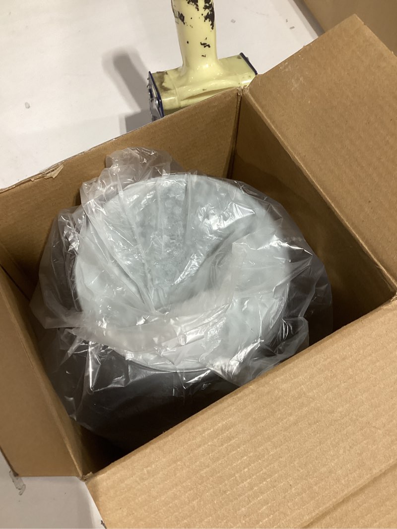 Condition photo showing Good Condition for Zhehao 6 Pcs Christmas Galvanized Bucket 5.9'' Metal Basket Bucket Planters Pot Decorative Tin Farmhouse Vintage Flower Holder Decor for Xmas Home Outdoor Indoor(Classic Style)