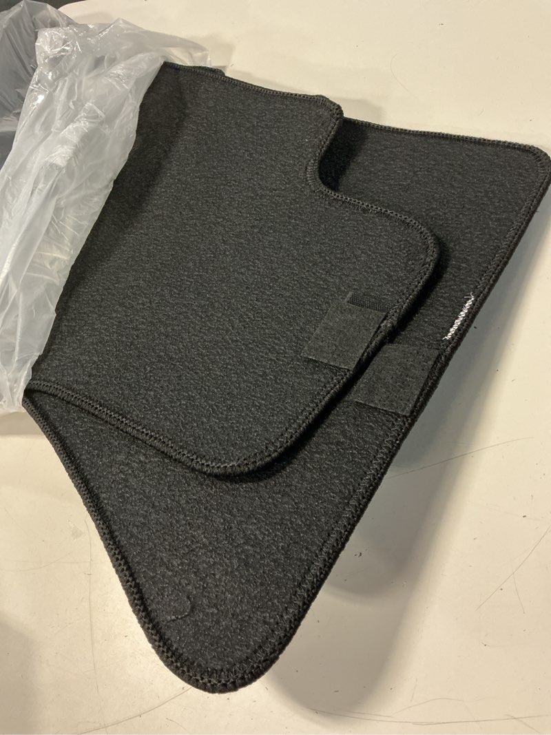 Condition photo showing Good Condition for gxarts car waterproof floor mats carpet full set compatible with audi a6 s6 2010 2011 2012 2013 2014 2015 2016 2017 2018 | all-weather protect, black velour automobile floor liner accessories audi a6 s6 2010-2018 large
