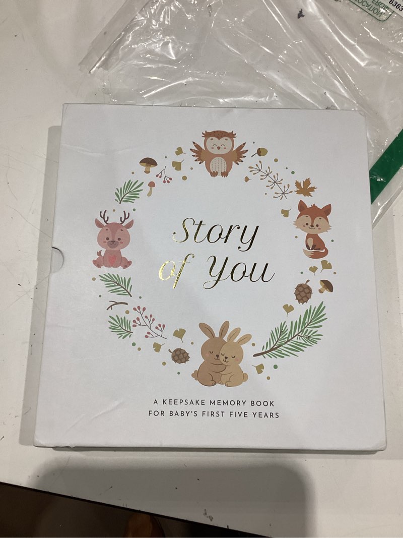 Condition photo showing Good Condition for similar ))))baby memory book, baby photo albums, with ink pad for hand and foot prints, baby scrapbook album, hardcover, neutral colors , baby photo book\\\"