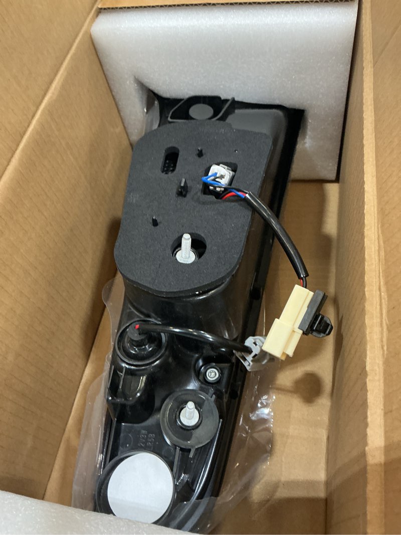 Condition photo showing New/Like New for car signal lights