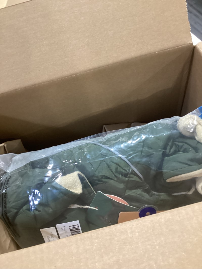 Condition photo showing Good Condition for Kuoser Extra Warm Dog Coat, Windproof Cold Weather Dog Jackets for Large Dogs, Thick Fleece Lining Pet Turtleneck Snowsuit Reflective Adjustable Puppy Winter Coat Doggie Snow Jacket Green, XL X-Large (Chest: 62 - 76CM / 24.4" - 29.92") Green