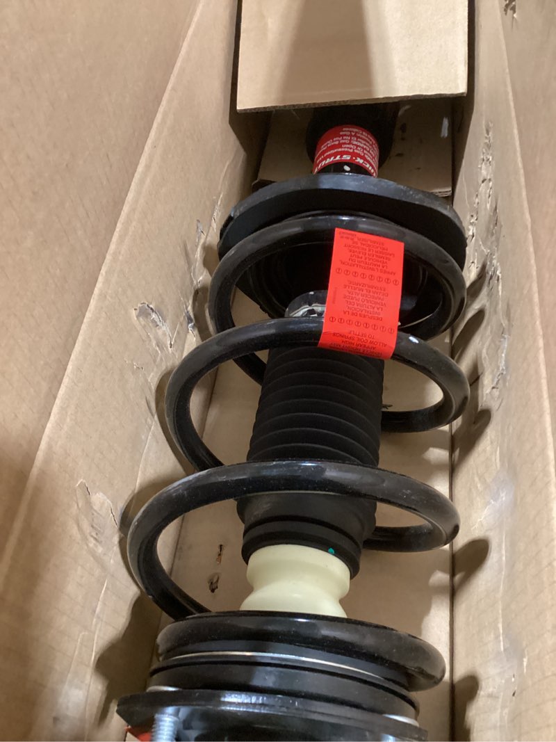 Condition photo showing Good Condition for monroe quick-strut 172949 suspension strut and coil spring assembly for chevrolet traverse