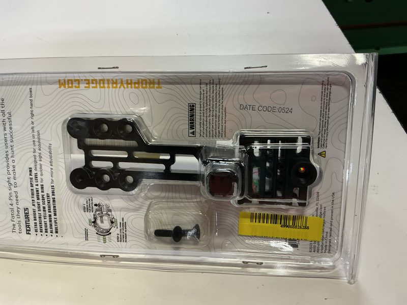Condition photo showing New/Like New for trophy ridge fatal 4 four-pin bow sight