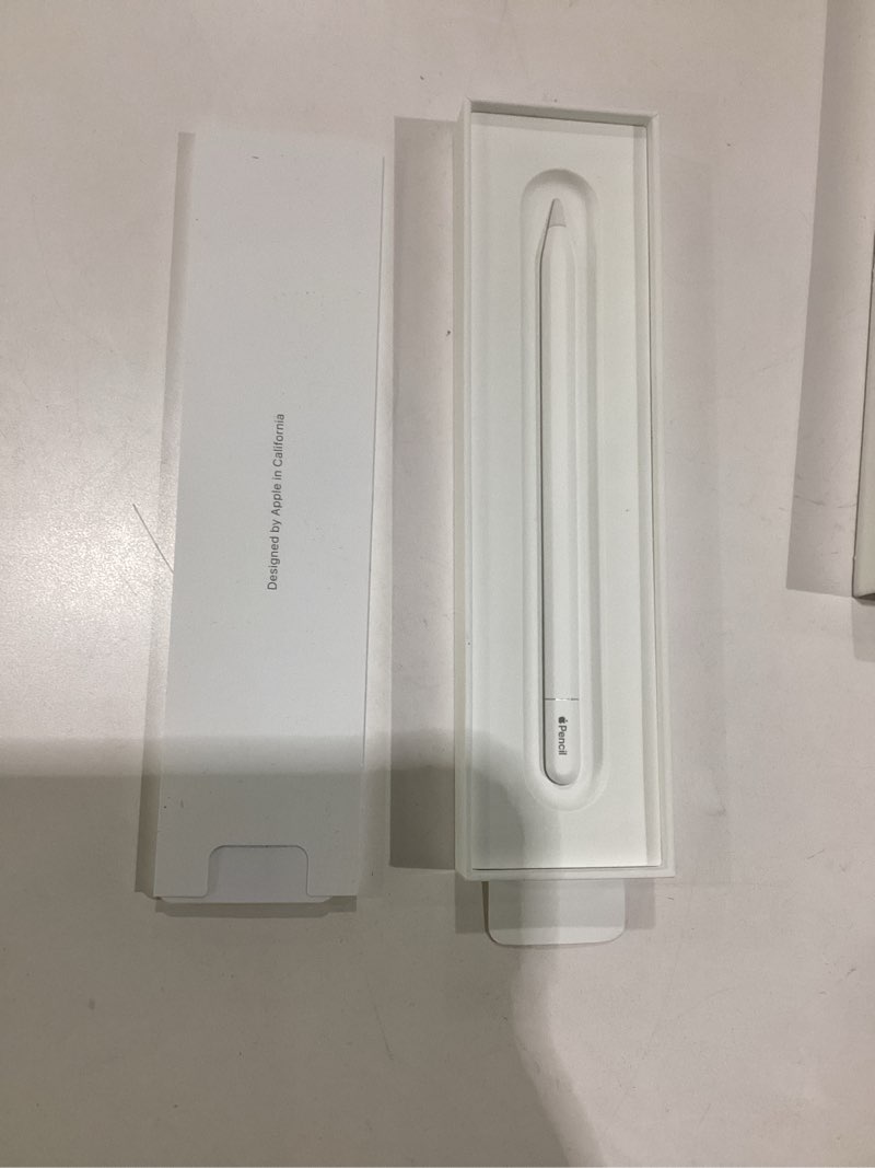 Condition photo showing Good Condition for apple pencil pro: latest model - device compatibility check required - pixel-perfect precision, tilt and pressure sensitivity, perfect for note-taking, drawing, and art. charges and pairs magnetically, not tested