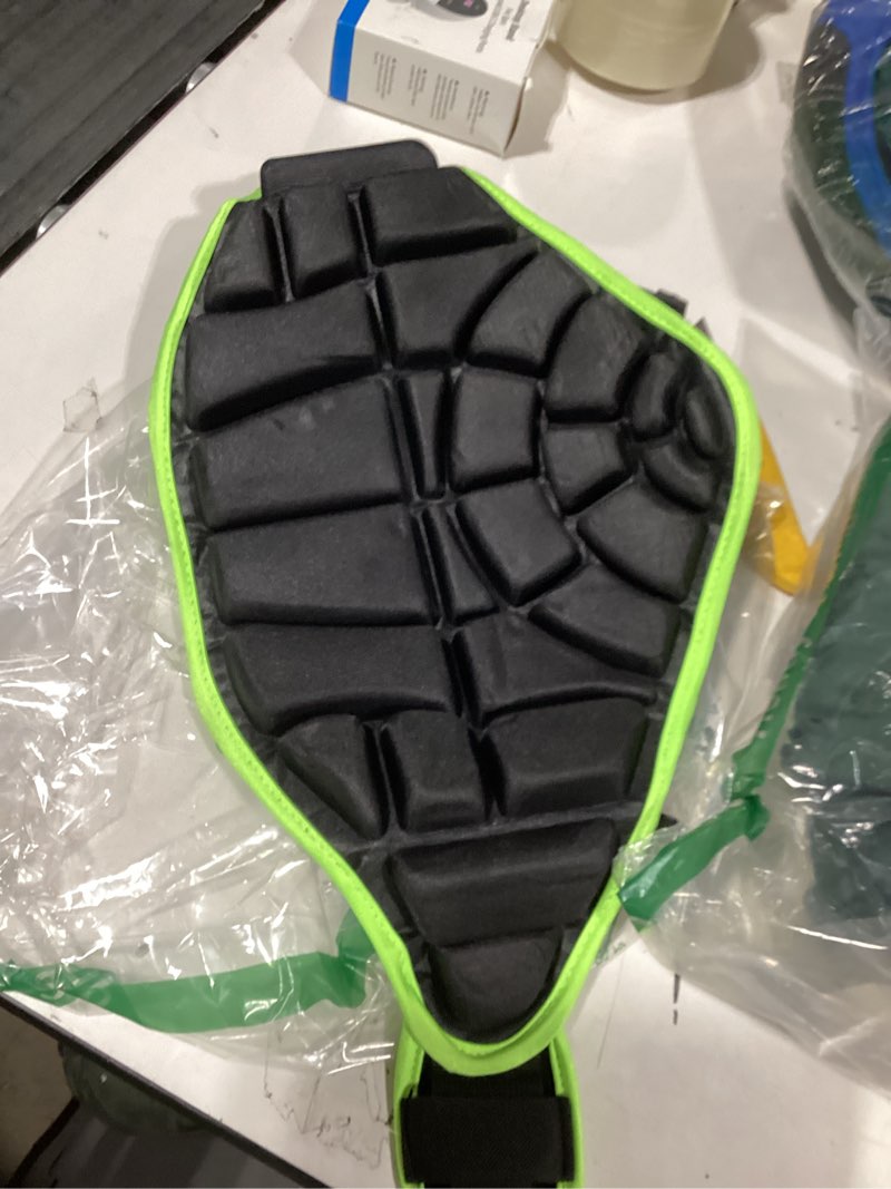 Condition photo showing Good Condition for MioCloth 3D Kids Teens Butt Protection Pad Crush Guard Tailbone Hip Padded Shorts for Skiing Skating Snowboarding Skateboarding Black