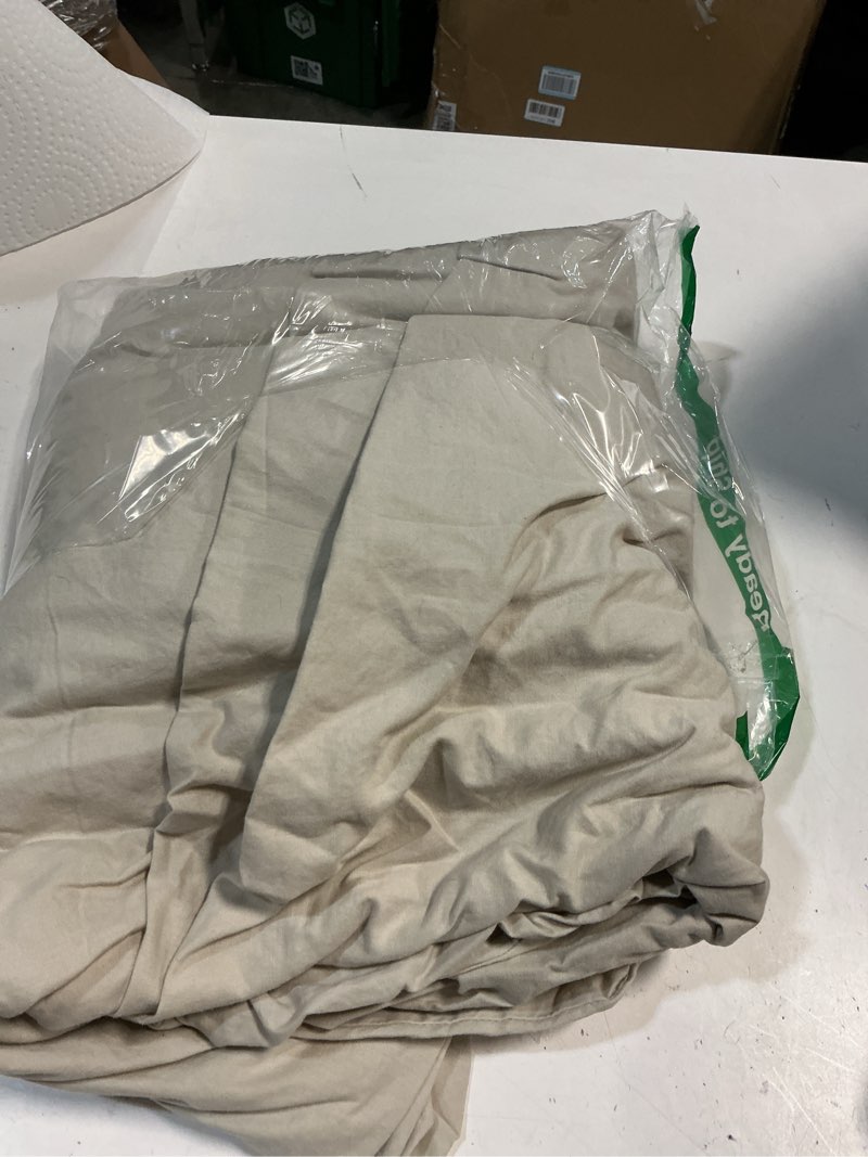 Condition photo showing Good Condition for Amazon Basics Brushed Microfiber Sheet Set, Extra Soft with Natural Texture, 4-Piece, Queen, Beige Queen Beige