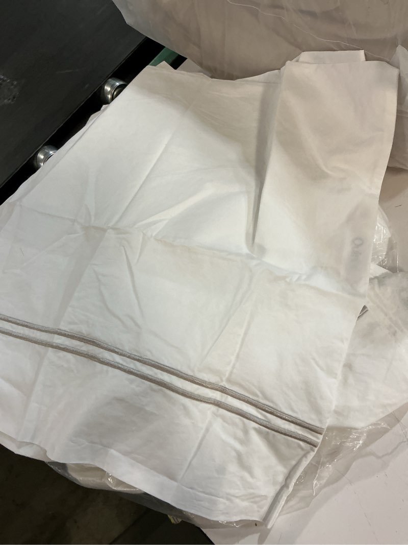 Condition photo showing As Is for classic organic percale deluxe bedding bundle
