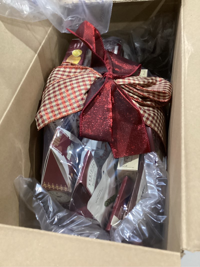 Condition photo showing New/Like New for Wine Country Gift Baskets The Bon Appetit Gourmet Gift Basket Gift for Families College Students Appreciation Thank You Congratulations Get Well Soon Care Package, SIMILAR TO STOCK PHOTO 