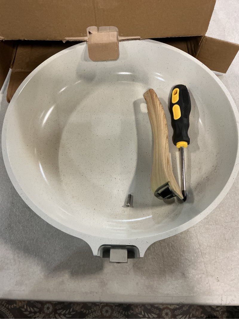 Condition photo showing Good Condition for sensarte nonstick ceramic frying pan skillet, 12.5 inch omelet pan, healthy non toxic chef pan, induction compatible egg pan with heat resistant handle, pfas-free, white 12.5 inch white