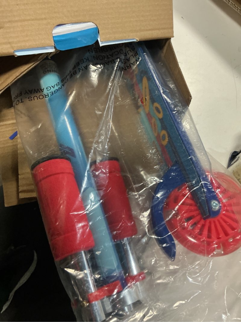 Condition photo showing Good Condition for sonic the hedgehog 2 wheel kick scooter with light up wheels – foldable, non-slip deck, comfortable & smooth ride