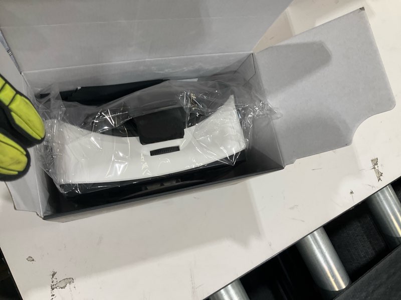 Condition photo showing As Is for VR Headset with Controller Adjustable 3D VR Glasses Virtual Reality Headset HD Blu-ray Eye Protected Support 5~7 Inch for Phone/Android White