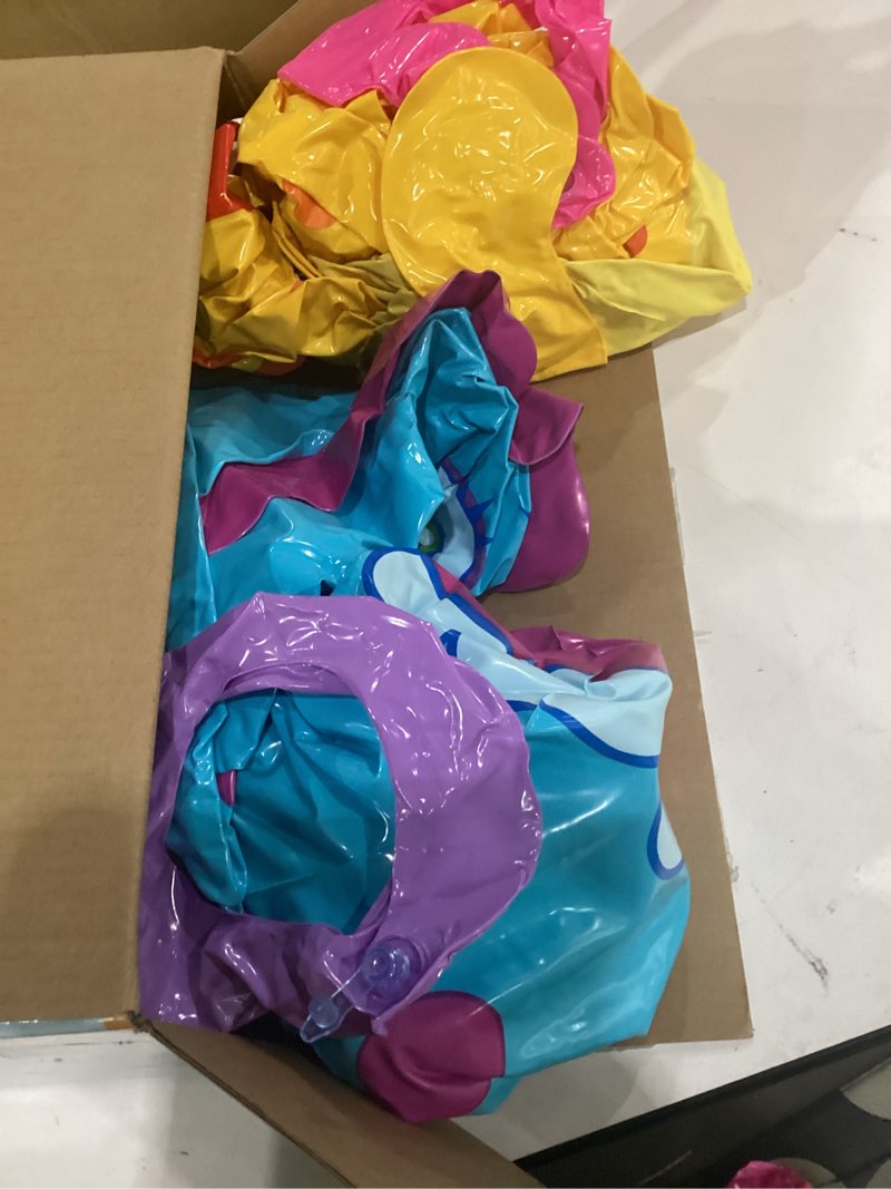 Condition photo showing Good Condition for intex 11' x 7.5' x 44" dinoland play center kiddie inflatable outdoor swimming pool multicolor 119" x 90" x 44"