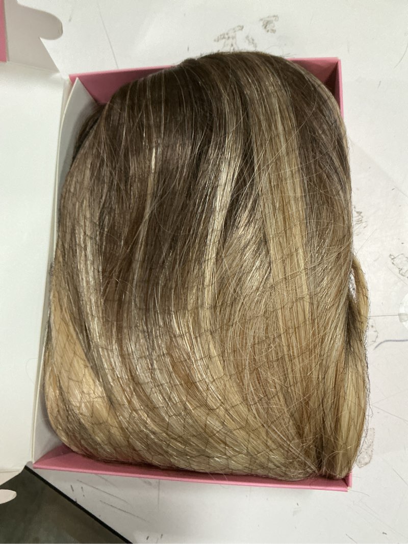 Condition photo showing New/Like New for NAYOO Blonde Wig for Women - 26'' Long Blonde Wig with Dark Roots, Natural Looking Blonde Hair Wig, Middle Part Heat Resistant Blonde Wavy Wigs for Daily Party Use