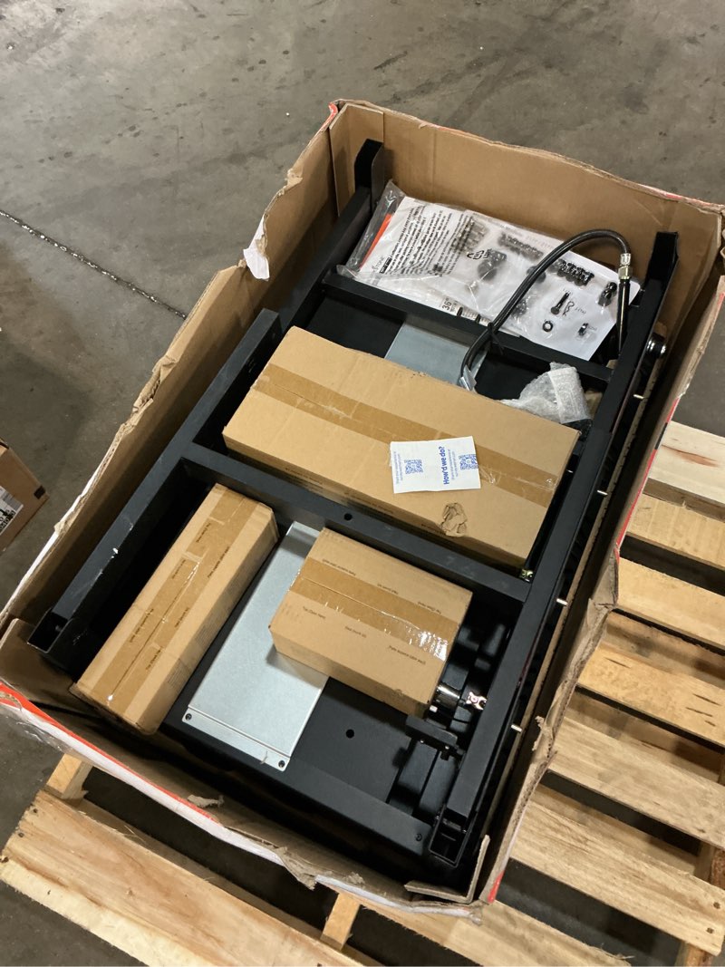 Condition photo showing As Is for blackstone 4-burner 36" griddle cooking station with hard cover