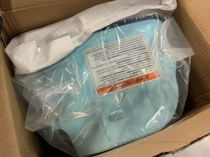 Condition photo showing New/Like New for The First Years Bluey Booster Seat for Kitchen Chair- Includes Removable Tray - Contoured Toddler and Baby Seat with 3-Point Harness for Mealtime - Lightweight Portable Travel Booster Seat