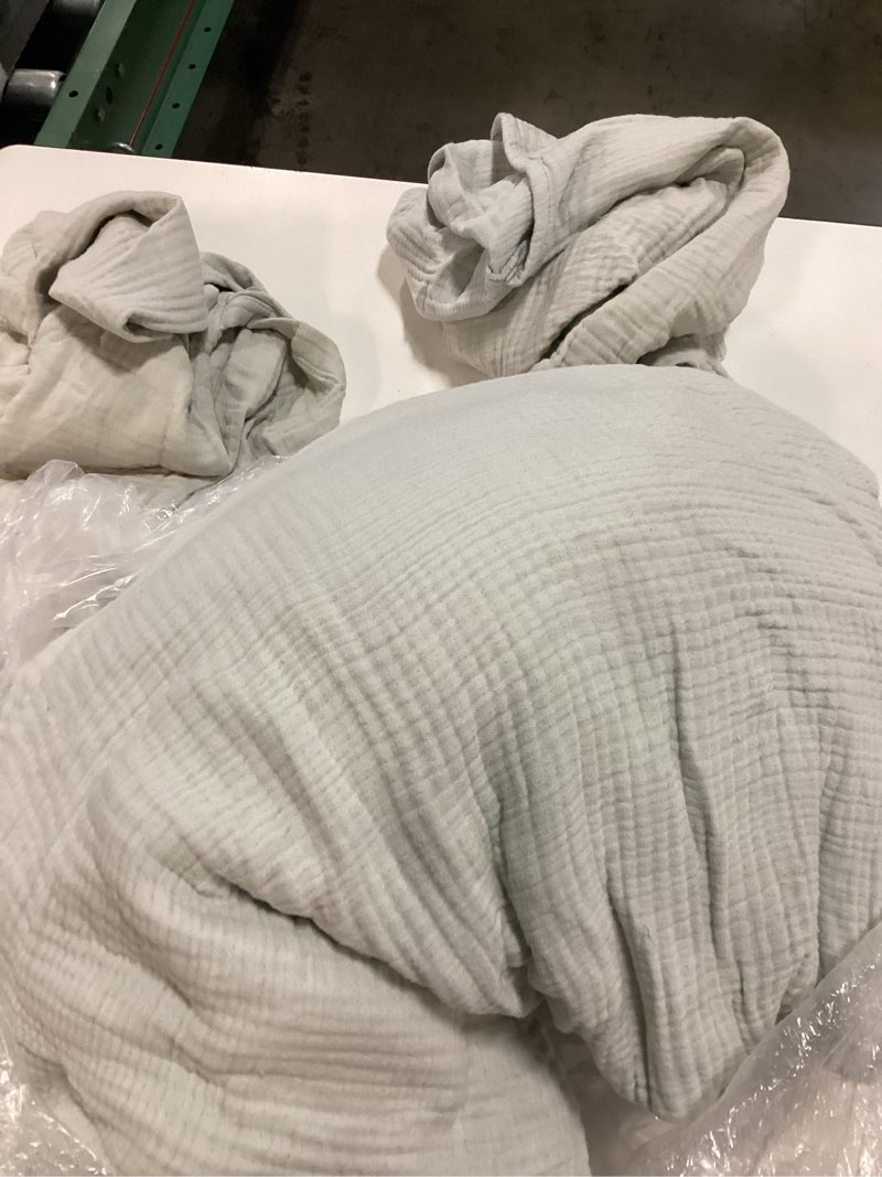 Condition photo showing As Is for organic cotton gauze duvet cover set, king/cal king, mist