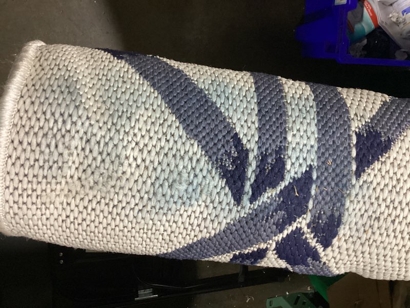 Condition photo showing Good Condition for 7ft 8in x 9ft 10in star rope rectangular woven outdoor area rug blue - threshold