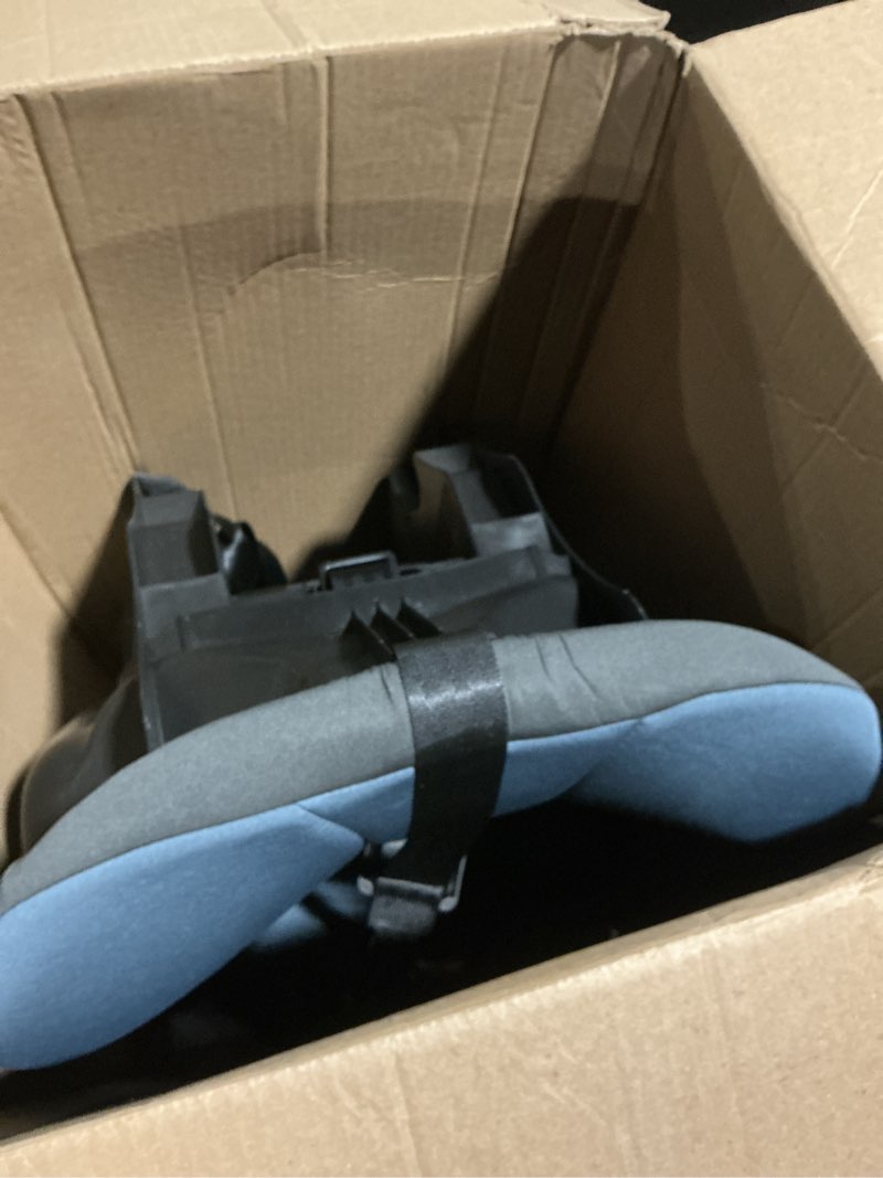 Condition photo showing Good Condition for cosco kids scenera extend  infant & toddler convertible  car seat, columns, blue