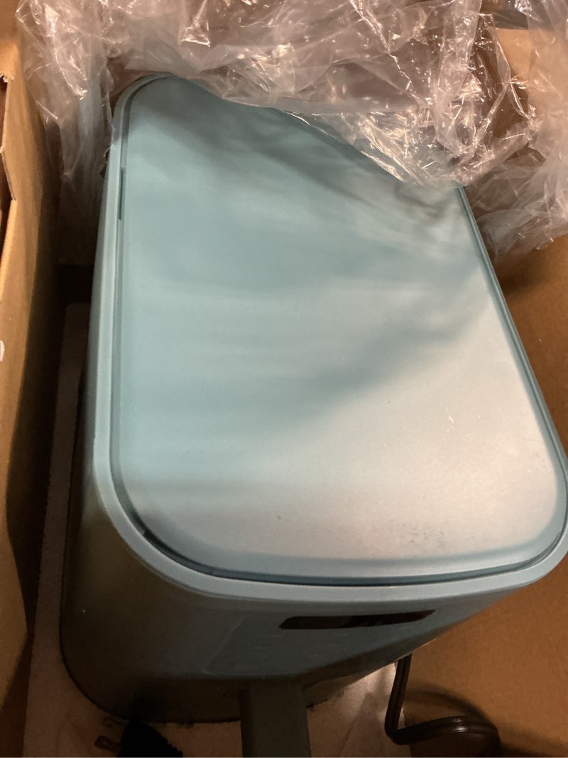 Condition photo showing Good Condition for bella 4Qt Slim Air Fryer, Fits-anywhere Kitchenware, EverGood Ceramic Nonstick Coating, Adjustable T