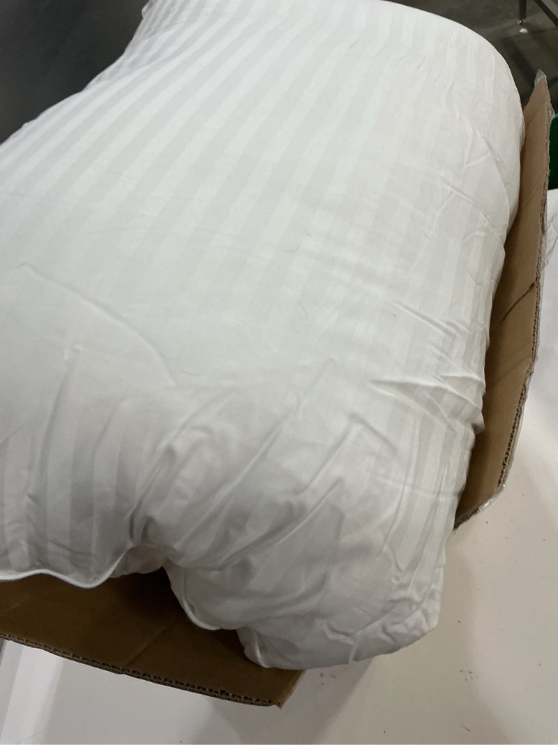 Condition photo showing Good Condition for beckham hotel collection bed pillows standard/queen size set of 2 - original soft down alternative pillow for sleeping - soft support for back, stomach or side sleepers queen / standard white