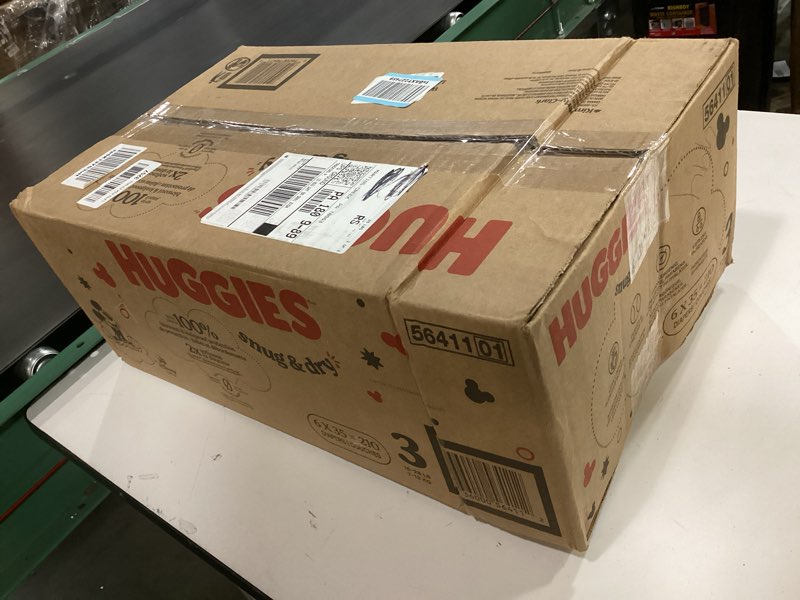 Condition photo showing New/Like New for Huggies Size 3 Diapers, Snug & Dry Baby Diapers, Size 3 (16-28 lbs), 210 Count (6 Packs of 35), Packaging May Vary Size 3 210