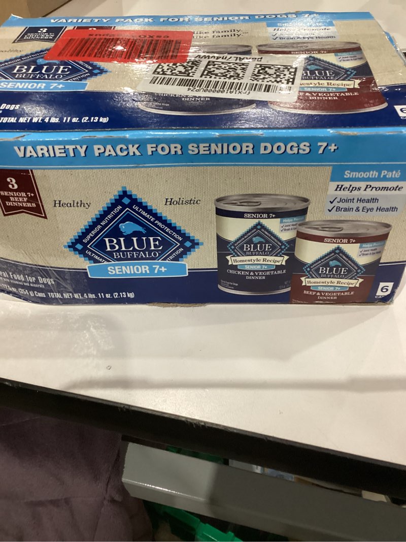Blue Buffalo Homestyle Recipe Beef Dinner and Chicken Dinner Senior Wet Dog Food Variety Pack 12.5 o