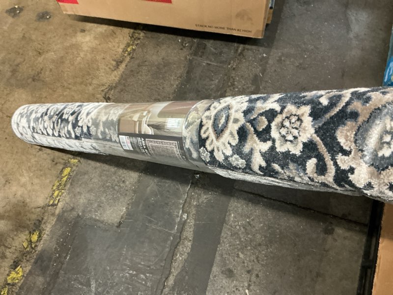 Condition photo showing New/Like New for legacy loom area rug 6'6"x9'6"
