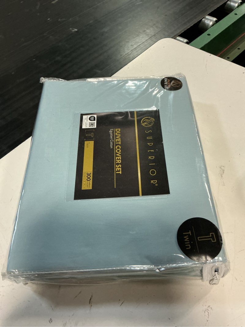 Condition photo showing Good Condition for superior combed cotton, 300 thread count 2 piece duvet cover set with 1 pillow sham, single ply cotton, soft and luxurious bedding sets - twin duvet cover, light blue