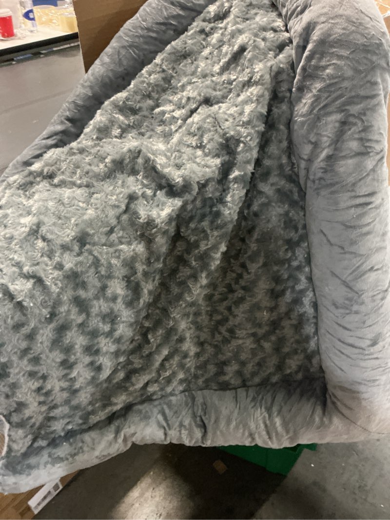 Condition photo showing Good Condition for BFPETHOME Dog Beds for Large Dogs, Orthopedic Dog Bed for Medium Large Dogs,Big Waterproof Couch Pet Bed with Removable Washable Cover 36"L x 27"W x 6.5"Th Grey