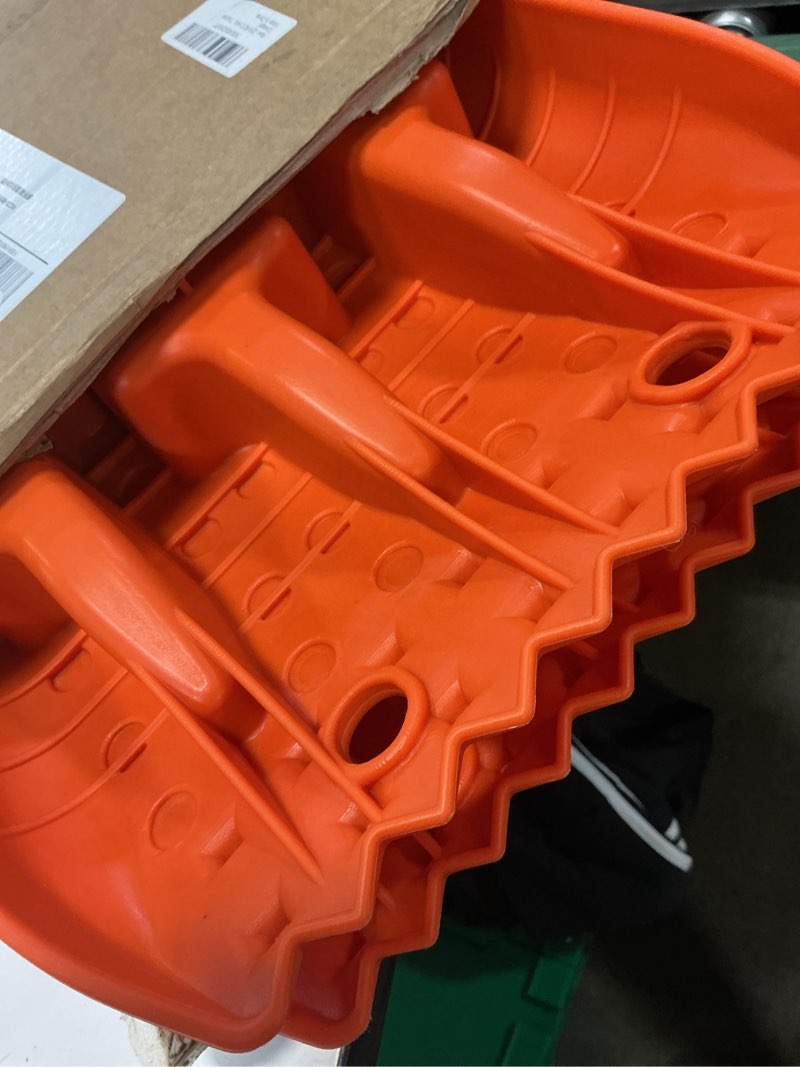 Condition photo showing Good Condition for off-road traction boards with jack base, heavy-duty recovery tracks for 4x4, truck, jeep, suv,ideal offroad accessories for mud, sand & snow (large)