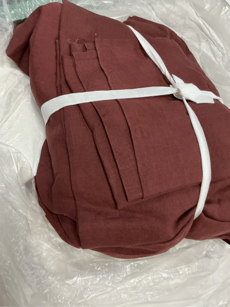 Condition photo showing New/Like New for european linen fitted sheet set, queen, burgundy