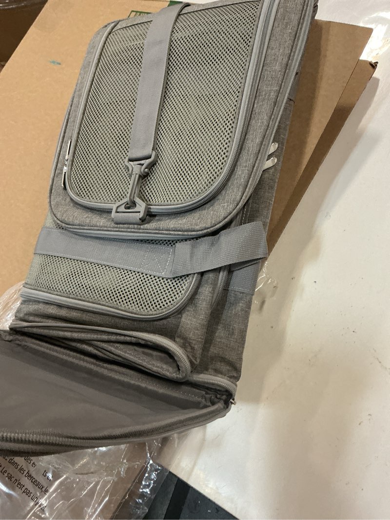 Condition photo showing Good Condition for Henkelion Large Cat Carriers Dog Carrier Pet Carrier for Cats Dogs Puppies up to 25Lbs, Big Dog Carrier Soft Sided, Travel Puppy Carrier - Large - Grey 20.0"L x 13.0"W x 13.0"H Grey