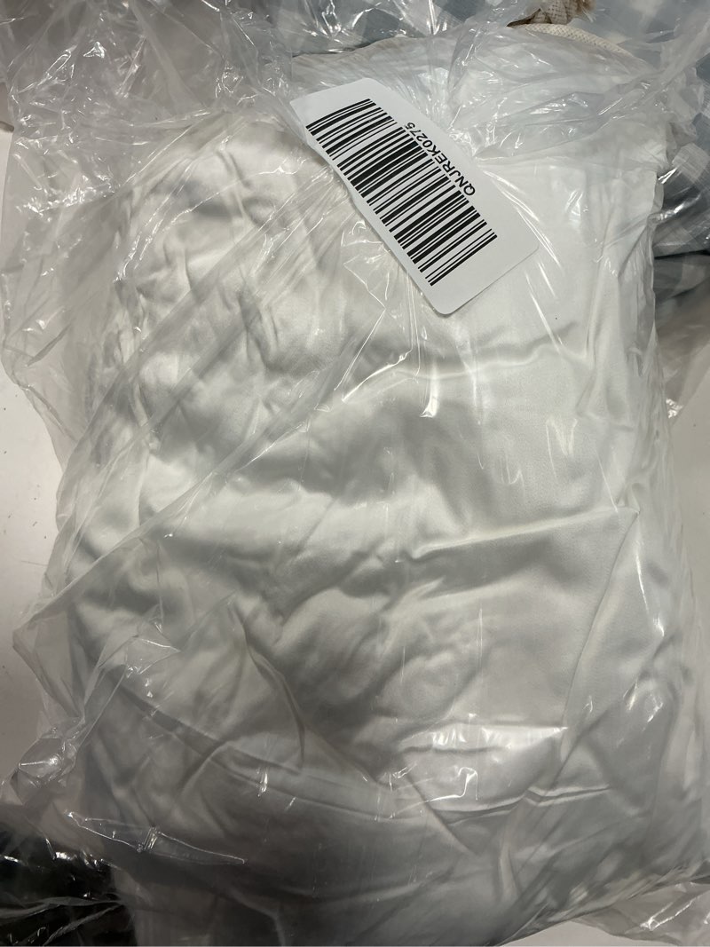 Condition photo showing Good Condition for bamboo sheet set, queen, white