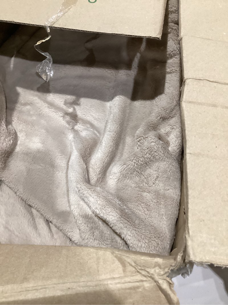 Condition photo showing As Is for berkshire life luxeloft blanket (beige, queen)
