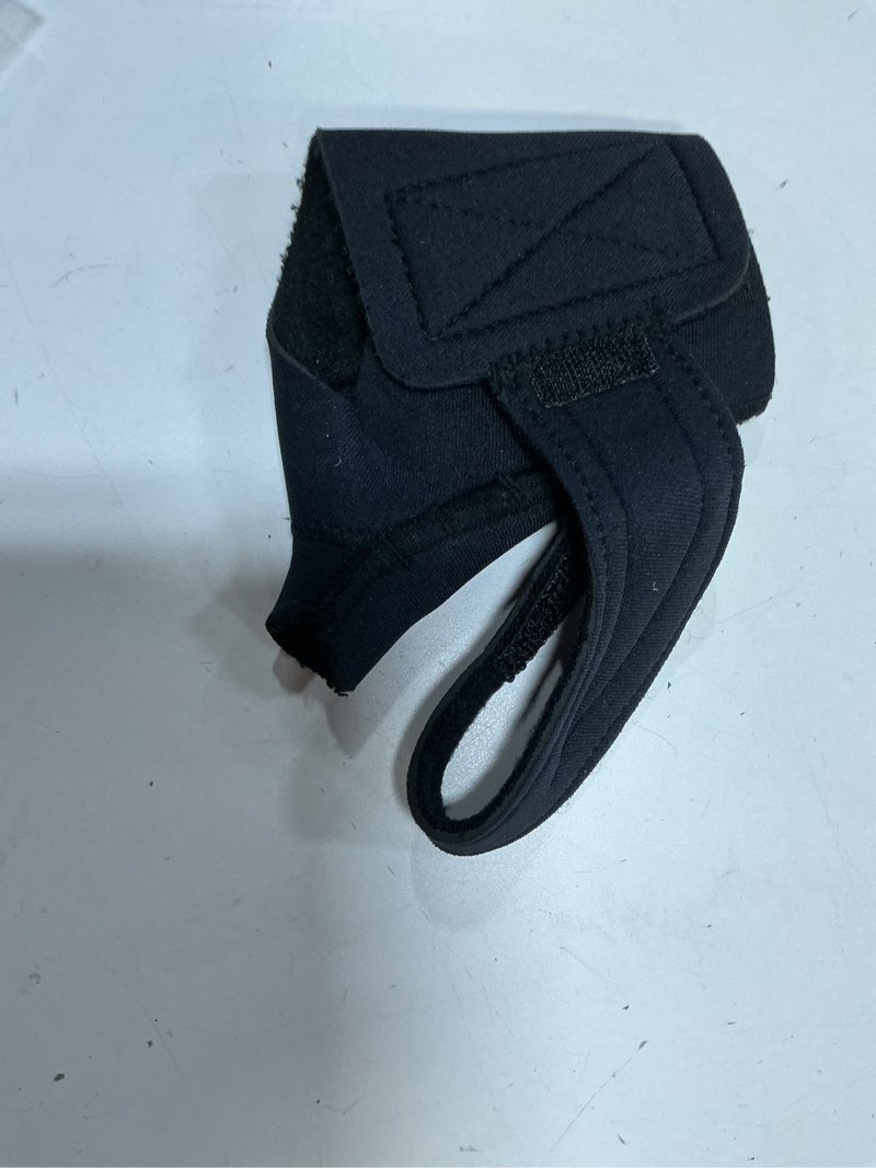 Condition photo showing Good Condition for Comfort Cool Thumb CMC Restriction Splint, Right Small Plus 6-1/2" to 7-1/4" Black - Right Small+ (Pack of 1)