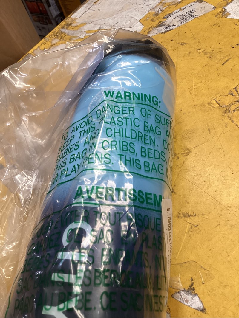 Condition photo showing Good Condition for manchester city f.c. city man fc aluminium sports water drinks bottle fade design xl blue one size k-rey-mc06400