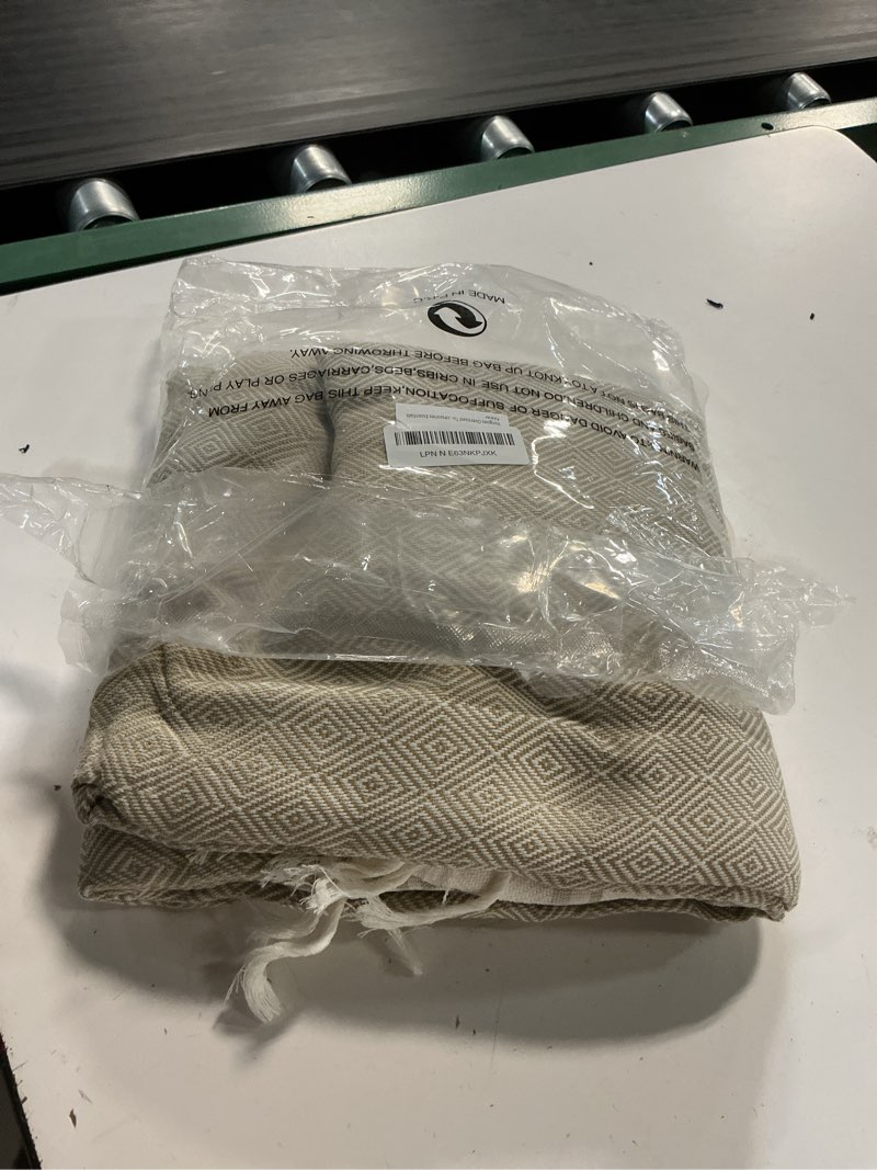 Condition photo showing Good Condition for yongoes oversized turkish beach towel blanket cotton giant xl sandproof towels huge linen xxl extra large big throw quilt blankets for adults cloud travel camping glamping accessories essentials extra large 82"x88"?208x224cm? beige