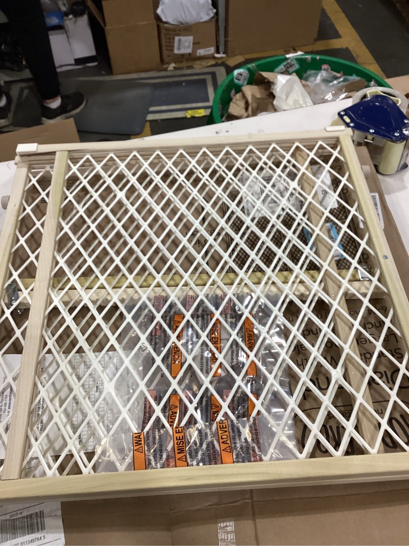 Condition photo showing New/Like New for Toddleroo by North States - Diamond Mesh Wooden Baby Gate: Pressure Mounted Baby Gate for Doorways - Adjustable 26.5 to 42 Inches Wide - 23 Inches Tall