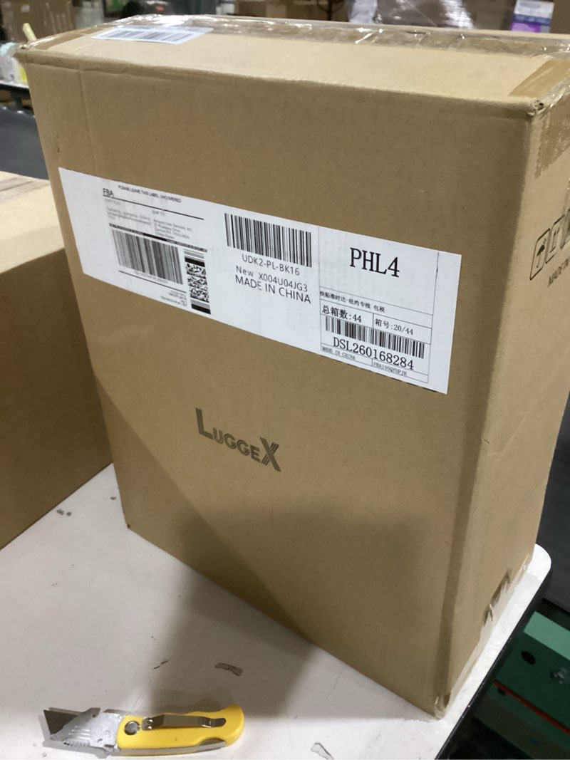 Condition photo showing New/Like New for luggex carry on