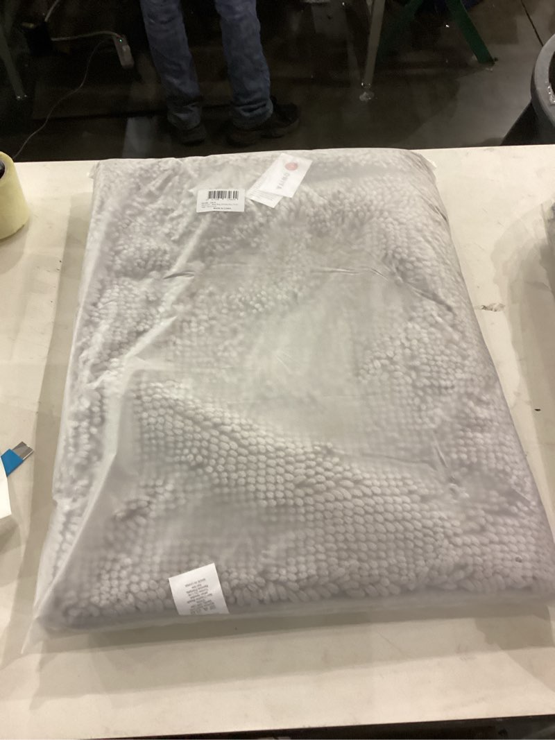 OWIYA Bathroom Rugs Mat 70x24 Long Non Slip Chenille Bath Mats Bath Rugs for Bathroom Shower Grey