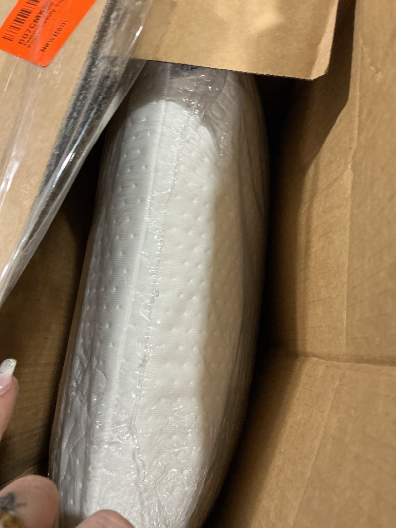Condition photo showing Good Condition for tempur-pedic memory foam symphony pillow luxury soft feel, standard, white 1