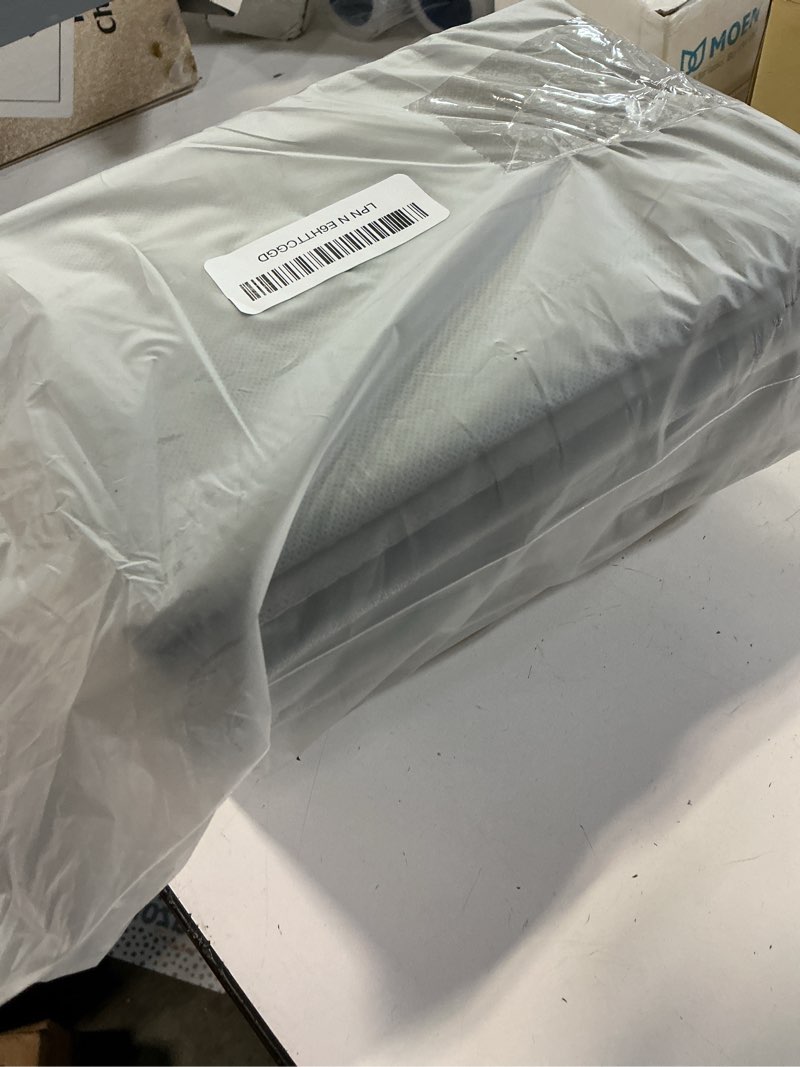 Condition photo showing Good Condition for layerspace 3 pack fabric storage bins for shelves | 11.5x8.75x6.5in closet storage baskets | collapsible storage bins | fabric closet organizers with handles | light gray light gray 3pcs-11.5"x8.75"x6.5"