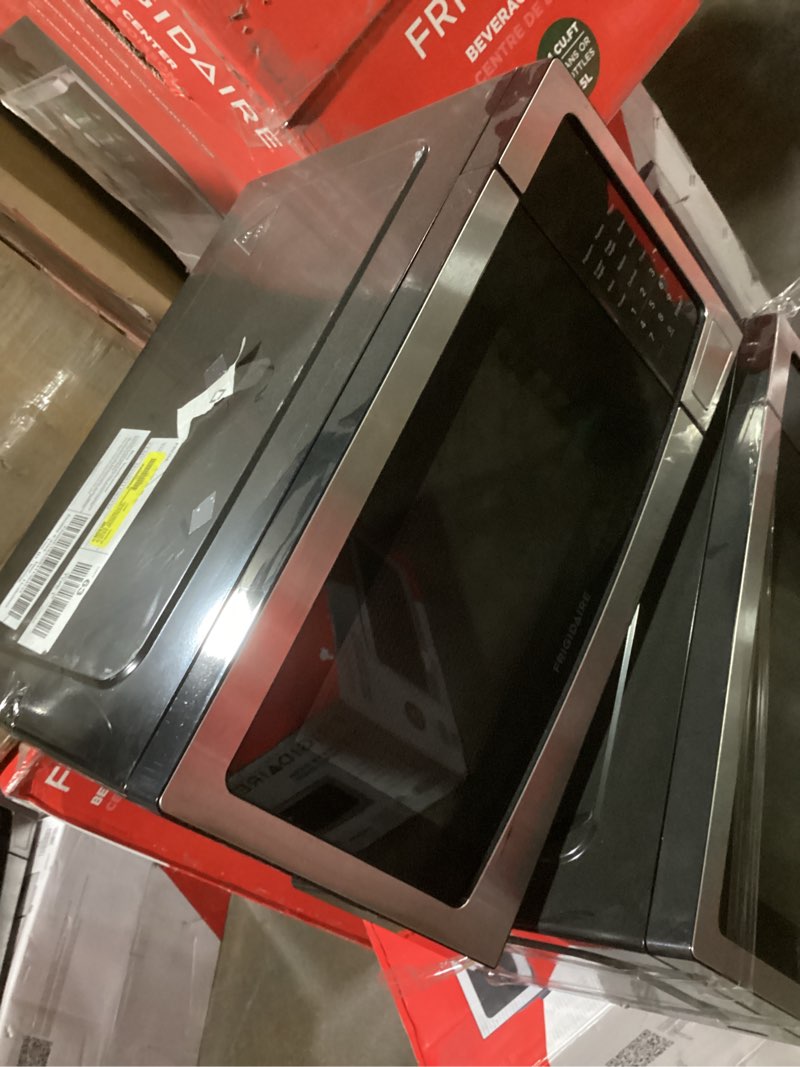 Condition photo showing Good Condition for Frigidaire EMW112OAMZ Stainless Steel Microwave Oven, Multi Function, Programmable, 1.1 Cu Ft 1000-Watt, residential kitchen, Stainless