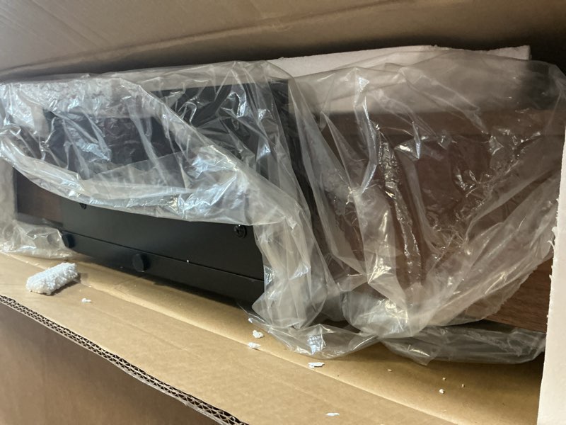 Condition photo showing Good Condition for Scott living wall mountable electric fireplace model 1214wf 