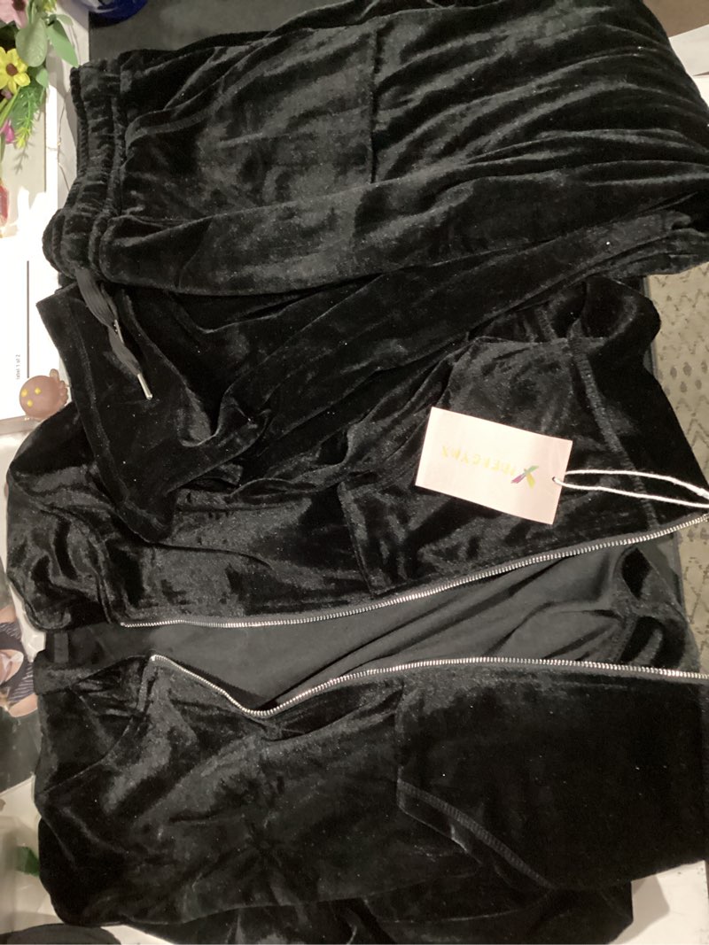 Condition photo showing Good Condition for totatuit velour tracksuit womens sweatsuit set long sleeve zip up jacket & drawstring sweatpants outfit large black